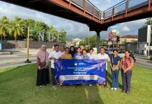 DWP LPP RRI Ende Bagikan 200 Takjil di Simpang Lima
