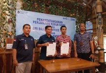 Perkuat Sinergi, RRI dan BRI Ende Resmi Jalin Kembali Kerja Sama Layanan Perbankan