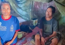 Martina Bertahan di Rumah Bocor, Menjaga Masa Depan Cucu