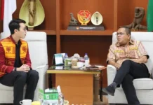 Musisi Sasando Mateo Jubileo Temui Gubernur NTT