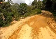 Warga Keluhkan Kerusakan Parah Jalan Lintas Kota Keo–Maunori di Nagekeo