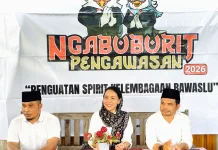 Ngabuburit Pengawasan, Bawaslu Mabar Perkuat Literasi Kepemiluan di Desa Panta