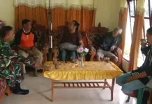 Babinsa Koramil Maurole Gelar Monitoring Wilayah di Detukeli