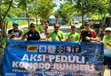 Sinergi Komodo Runners,TNI-POLRI,RRI Perbaiki Jalan Berlubang di Labuan Bajo