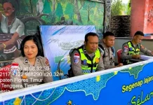 Operasi Ketupat 2026, Polisi Patroli Kawasan Pertokoan Larantuka