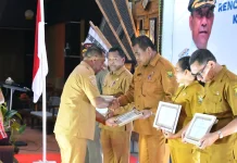 Bapperida Manggarai Beri Penghargaan Inovasi kepada 24 Perangkat Daerah