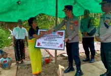 Kapolda NTT Salurkan Bantuan Rumah Layak Huni Bagi Warga Desa Compang Cibal