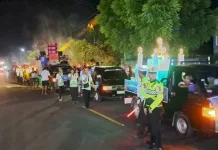 Ribuan Warga Ikuti Takbiran Keliling di Maumere