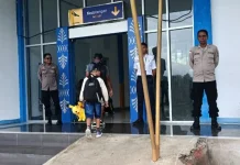 Polisi Amankan Aktivitas Penumpang di Bandara Gewayantana Larantuka