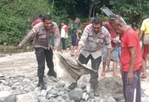 Banjir Rusak Akses Tana Wawo di Kabupaten Sikka