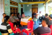Polisi Sambangi Warga Duwanur Perkuat Kamtibmas Adonara Barat