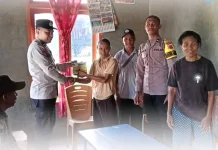 Bhabinkamtibmas Desa Tarawali Aktif Sambang dan Bantu Petani