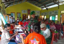 Babinsa Pantau ILP di Belabaja, Puluhan Warga Ikuti Layanan Kesehatan