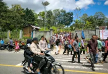 Polres Manggarai Gelar Pengamanan Humanis, Misa Minggu Palma Aman dan Kondusif