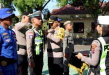 Polres Flotim Gelar Apel Pasukan Amankan Semana Santa 2026