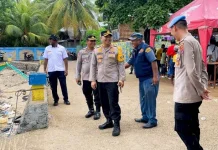 Kapolres Flotim Tinjau Pengamanan Pelabuhan jelang Semana Santa