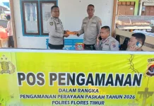 Pastikan Kondisi Prima, Dokkes Polres Flotim Bagikan Vitamin di Pos Pengamanan