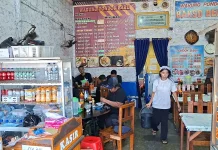 Semana Santa Rajut Toleransi dan Ekonomi Warga