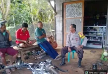 Bhabinkamtibmas Desa Ria Raja Perkuat Kemitraan dengan Warga