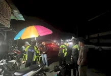 Patroli Malam, Polres Manggarai Tertibkan Balap Liar dan Parkir Sembarangan