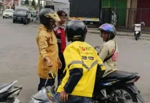 Sat Samapta Polres Ngada Gelar Patroli Dialogis di Kota Bajawa