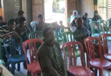 Polsek Riung Gelar Jumat Curhat di Desa Tadho Barat