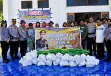 Kapolda NTT Salurkan Bantuan untuk Korban Gempa Flotim