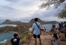 Pulau Padar Jadi Sorotan, Menhut Sebut Kondisi saat Liburan Seperti Pasar