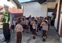 Edukasi Lalu Lintas sejak Dini di Sikka