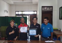 RRI Ende Terima Penghargaan Pelestarian Budaya dari Tana Nua