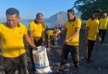 Polres Ende Bersih Pantai Kota Raja, Perkuat Solidaritas