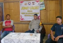 Bhabinkamtibmas Desa Naruwolo Gelar Jumat Curhat, Tampung Aspirasi Warga Niolewa
