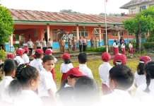 Sat Binmas Polres Ngada Gelar Upacara di SDK Ngedukelu, Tanamkan Disiplin