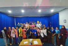Tunjukkan Peran dan Jati Diri Perempuan lewat Fashion Show di Hari Kartini