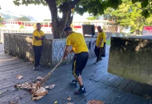 Polres Ende Gelar Aksi Bersih Taman Bung Karno Wujudkan Kota Asri Nyaman