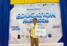 Gaya Soekarno Inspiratif Davin Juarai Pidato Bahasa Inggris