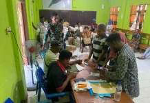 Bantuan Pangan Desa Beninhading 2 Dikawal Babinsa, Distribusi Aman