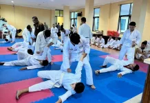 Puluhan Personel Polres Manggarai Ikuti Ujian Beladiri untuk Kenaikan Pangkat