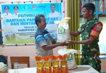 Pembagian Sembako di Aramengi Dikawal Babinsa, Distribusi Tepat Sasaran