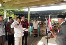 Bupati Lembata Lantik Penjabat Kades Leuwayan