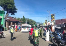 Sinergi TNI-Polri Kawal Pelepasan Jemaah Haji di Manggarai