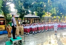 Satlantas Polres Ende Tanamkan Disiplin Lalu Lintas sejak SD