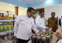 Wamen PANRB Apresiasi Pengembangan UMKM Lokal Melalui Gerai NTT Mart