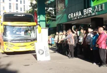 Wakil Gubernur NTT Lepas Jemaah Haji Asal NTT Kloter 80 dan 81 Embarkasi Surabaya