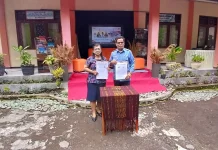 Kepala SMK Yos Sudarso Ende dan LPP RRI Ende Teken Kerja Sama Penyiaran Pendidikan