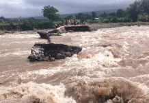 Wabup Matim Tinjau Cross Way Wae Musur Putus Diterjang Banjir