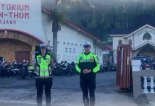 Satlantas Polres Ngada Amankan Arus Lalu Lintas Perayaan Kenaikan Yesus Kristus
