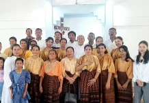 Elfrida dan Semangat Generasi Muda dalam Pelayanan Koor Gereja Mbomba