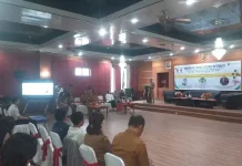Hadapi Era AI, Disarpus Manggarai Bekali Guru, Kades, dan Pegiat Desa Bimtek Literasi