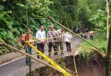 Jalan Kewapante-Ohe Nyaris Putus, Warga Desak Perbaikan